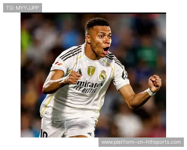 姆巴佩赛场后亲吻队旗，忠诚标签再被强调