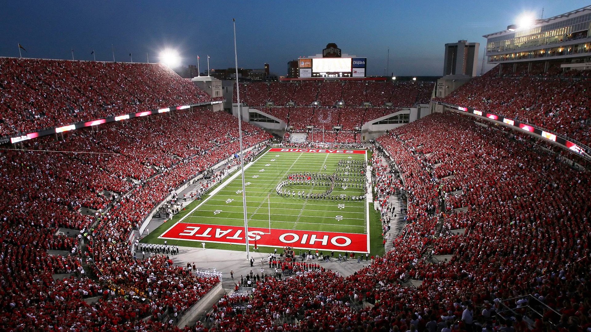 足球新规则引发讨论